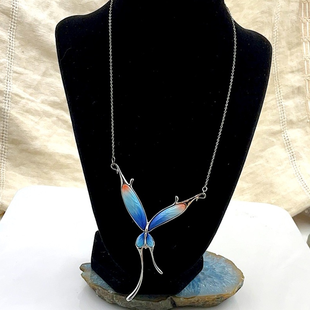 Vtg.16” Franz Breuning Signed Elegant Porcelain Blue Fade Butterfly Necklace